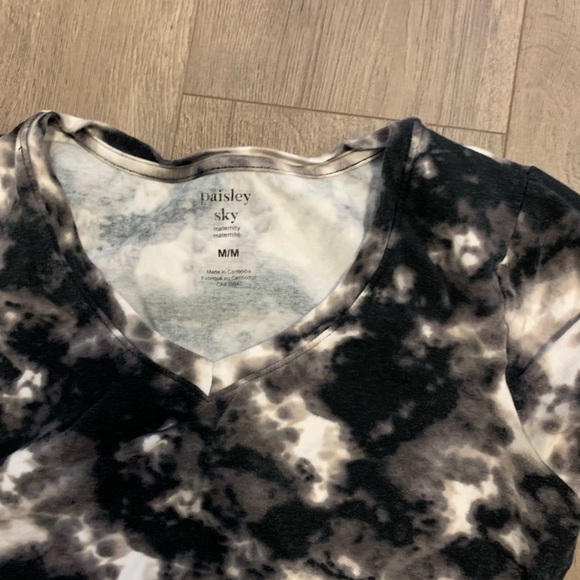 Maternity t-shirts - Picture 2 of 4